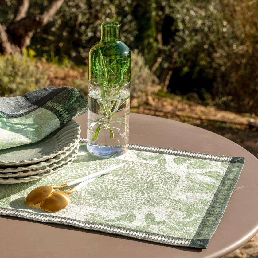 Al Fresco Dining Essentials