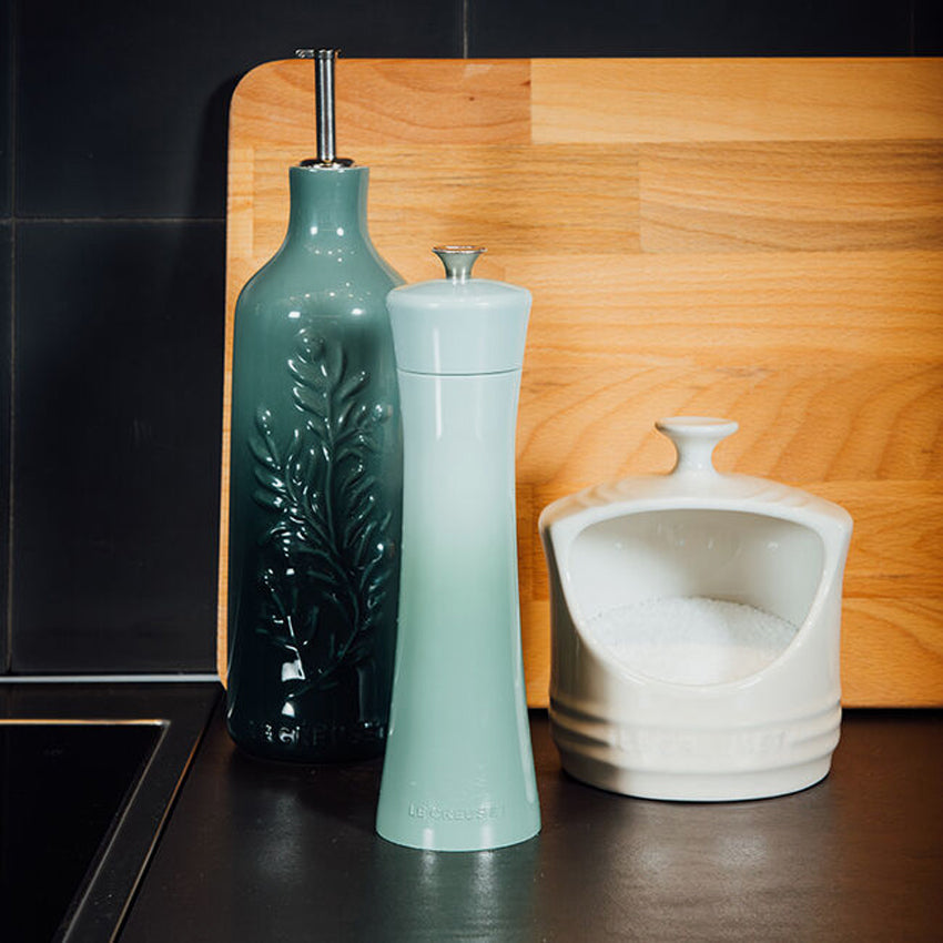 Le Creuset | Minimalist Salt Mill