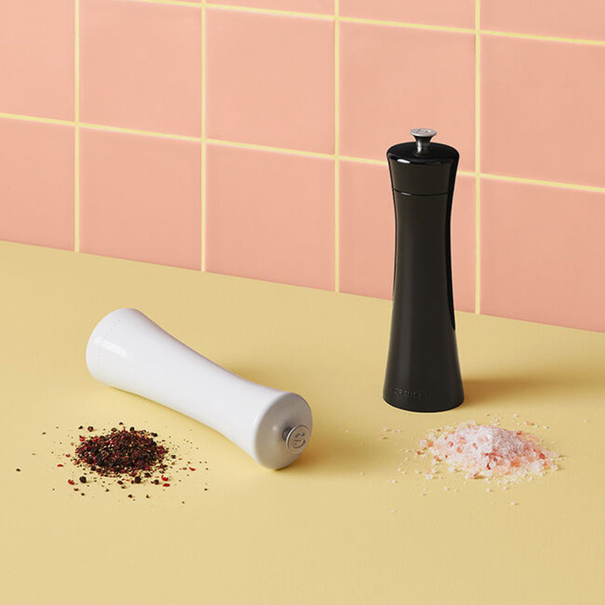 Le Creuset | Minimalist Salt Mill