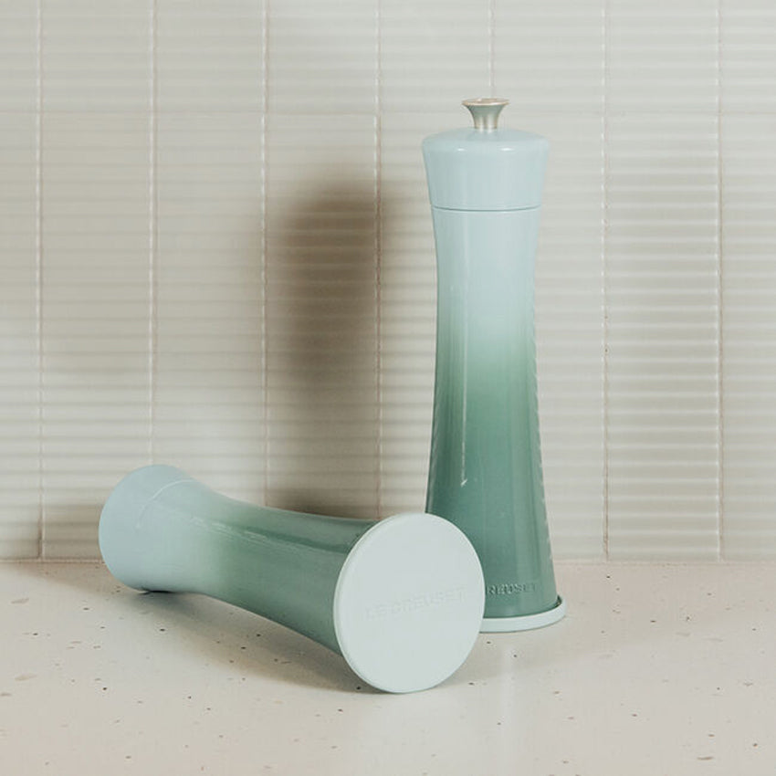 Le Creuset | Minimalist Salt Mill