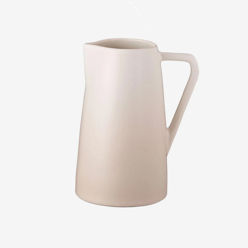 Le Creuset | Minimalist Pitcher