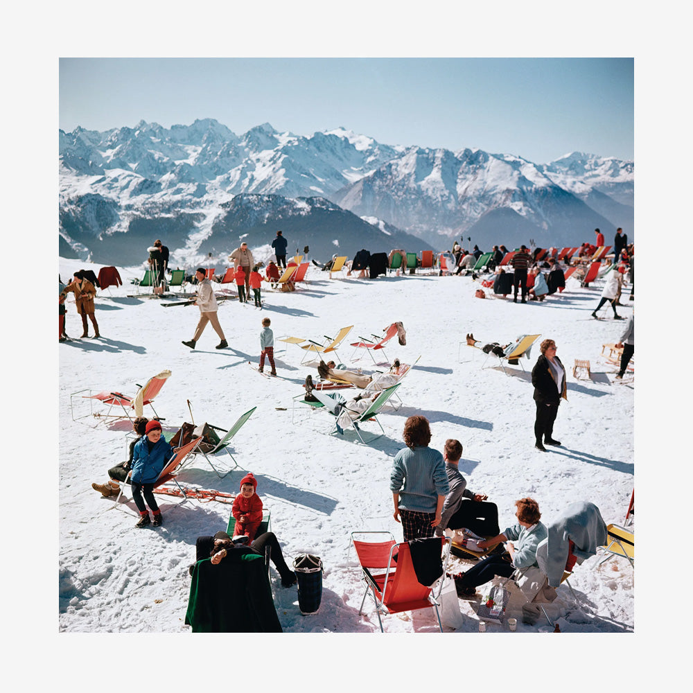 Piecework | Verbier Vacation - 750 Piece Slim Aarons Puzzle