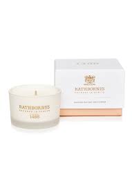 Rathbornes 1488 | Bougie parfumée à la rose, oud et patchouli