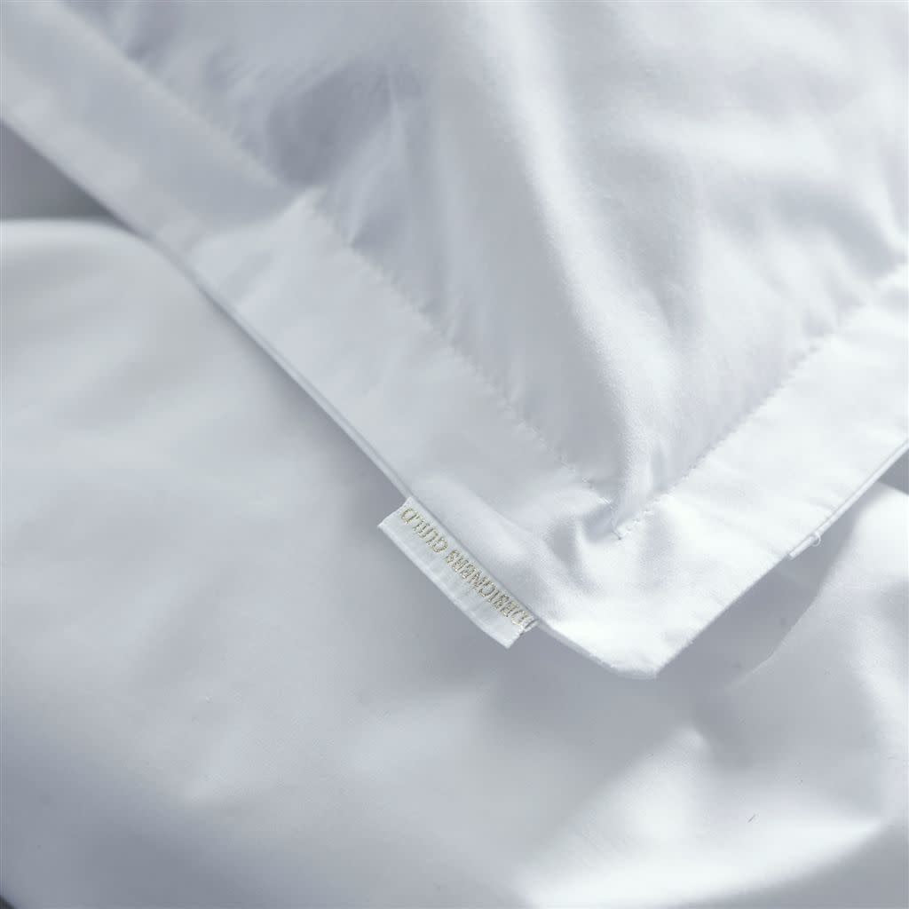 Maison Lipari Astor Tribeca King Fitted Sheet 195 x 200 cm DESIGNERS GUILD.