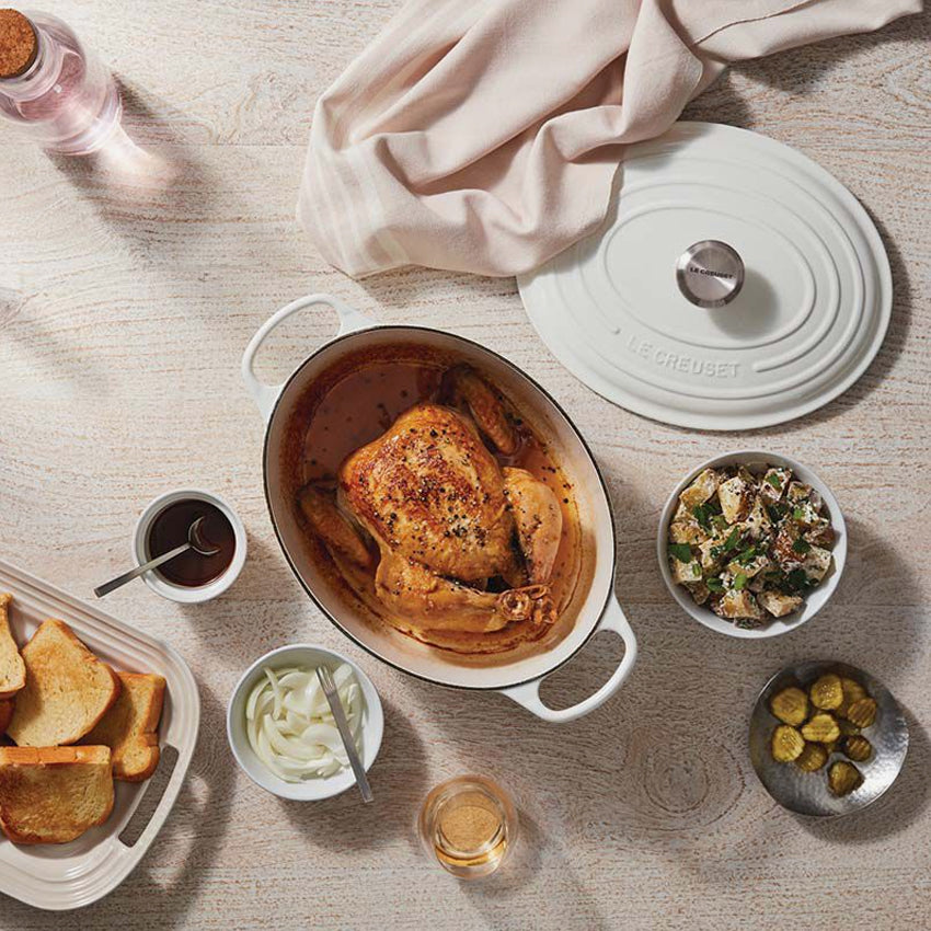 Le Creuset | Signature Cast Iron Dutch Oven - Oval
