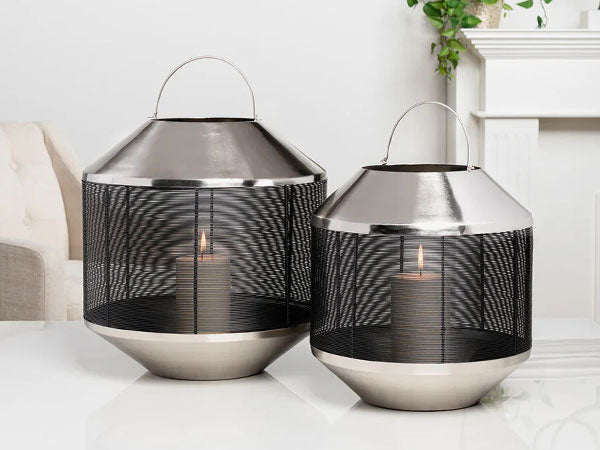 OUTDOOR LANTERNS & LIGHTING