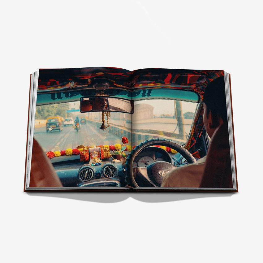 Assouline | Voyageurs Du Monde: Manifesto for the New Traveler