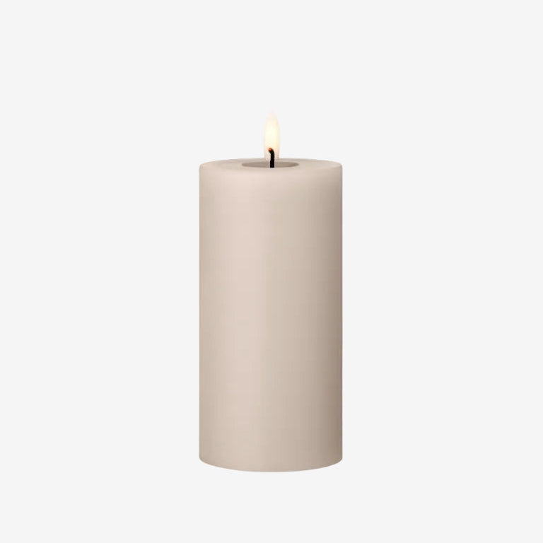 Ester & Erik | Led Pillar Candle