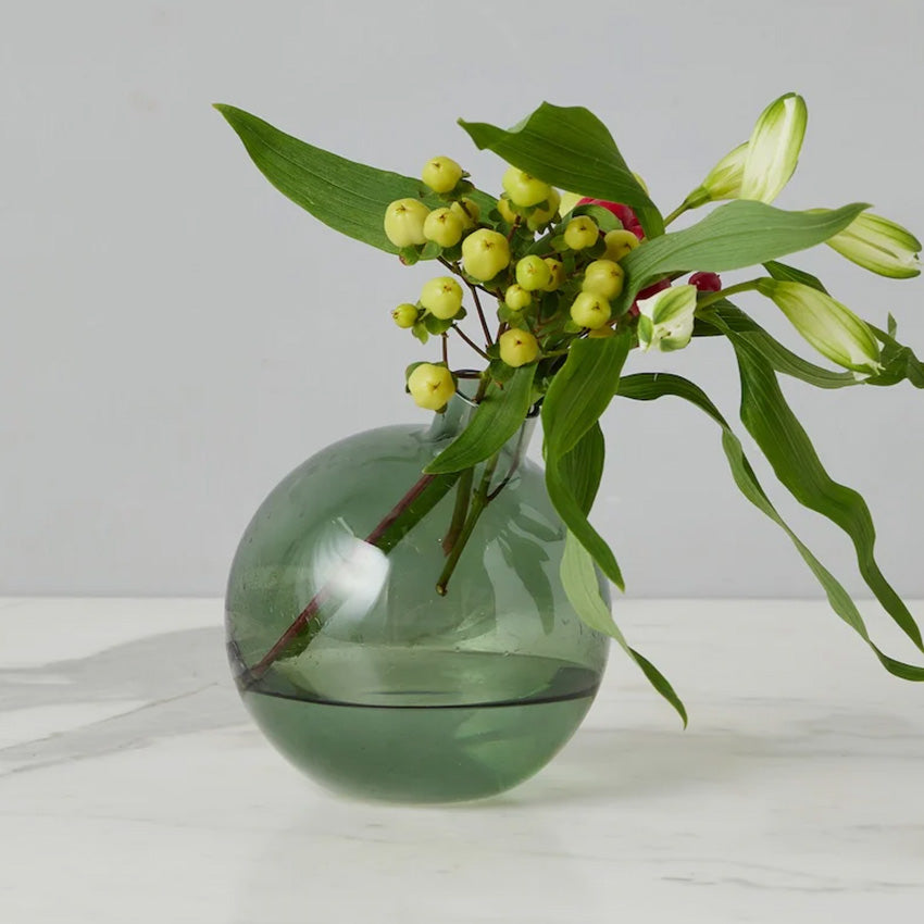 etúHOME | Glass Sphere Bud Vase