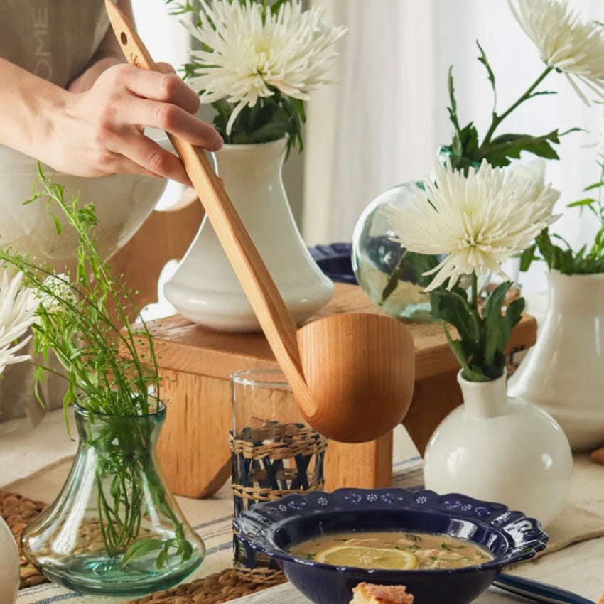 etúHOME | Louche en bois de cerisier