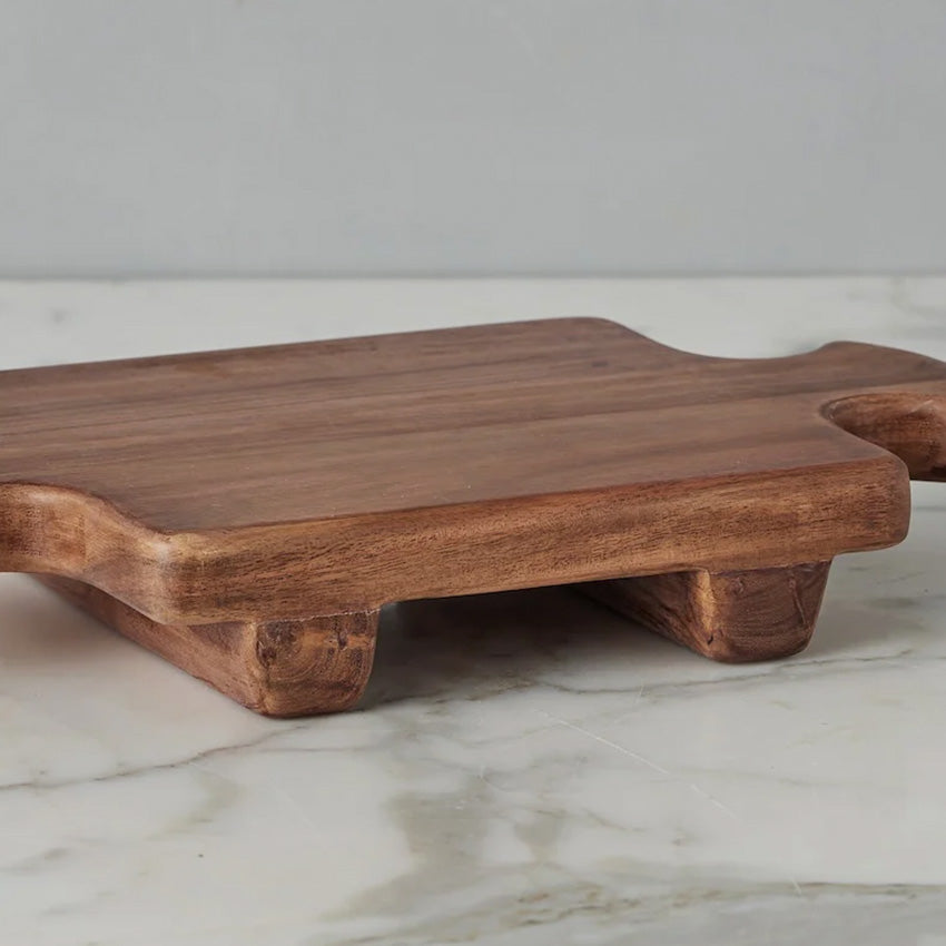 etúHOME | Normandy Footed Cheese Board
