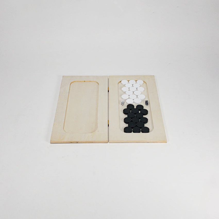 Fredericks & Mae | Backgammon