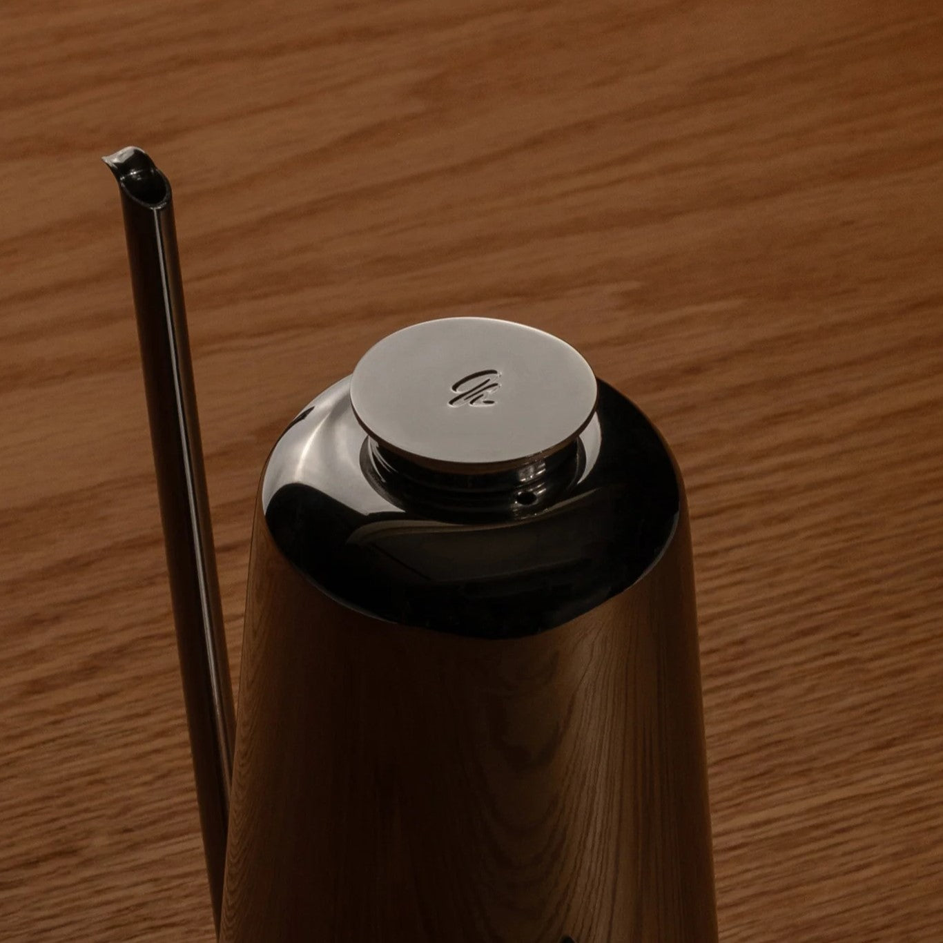 Holcomb | Dripless Oil Can