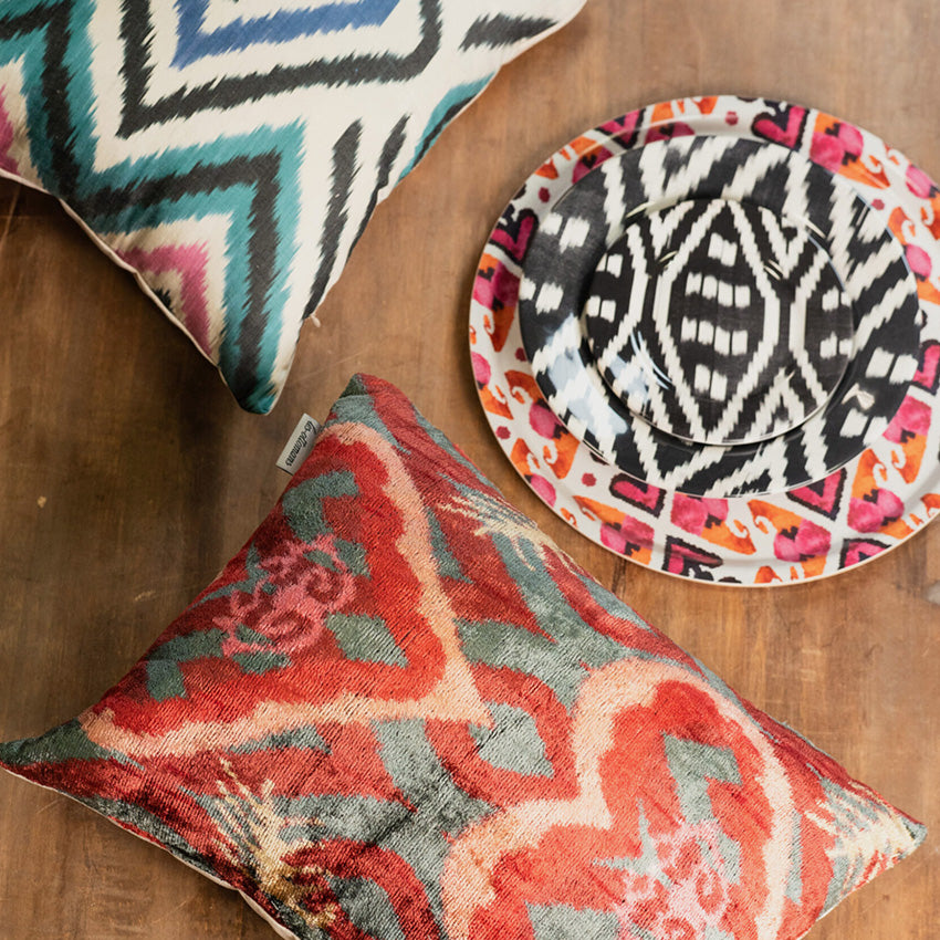 Les Ottomans | Silk Velvet Cushion - Red Green