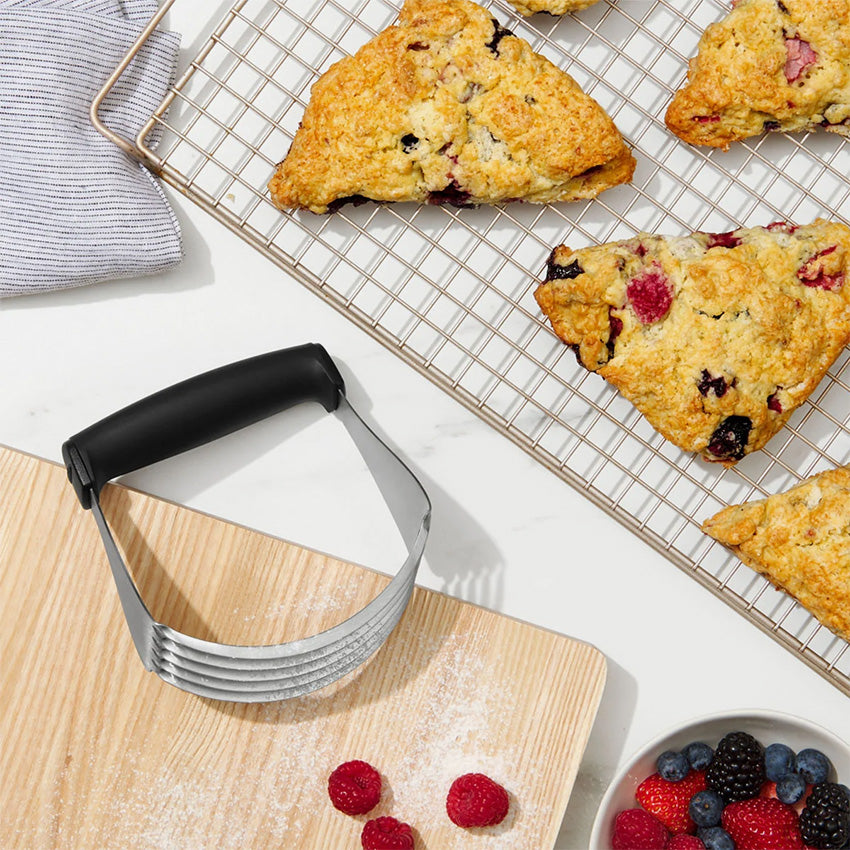 Oxo | Dough Blender with Blades - Stainless Steel