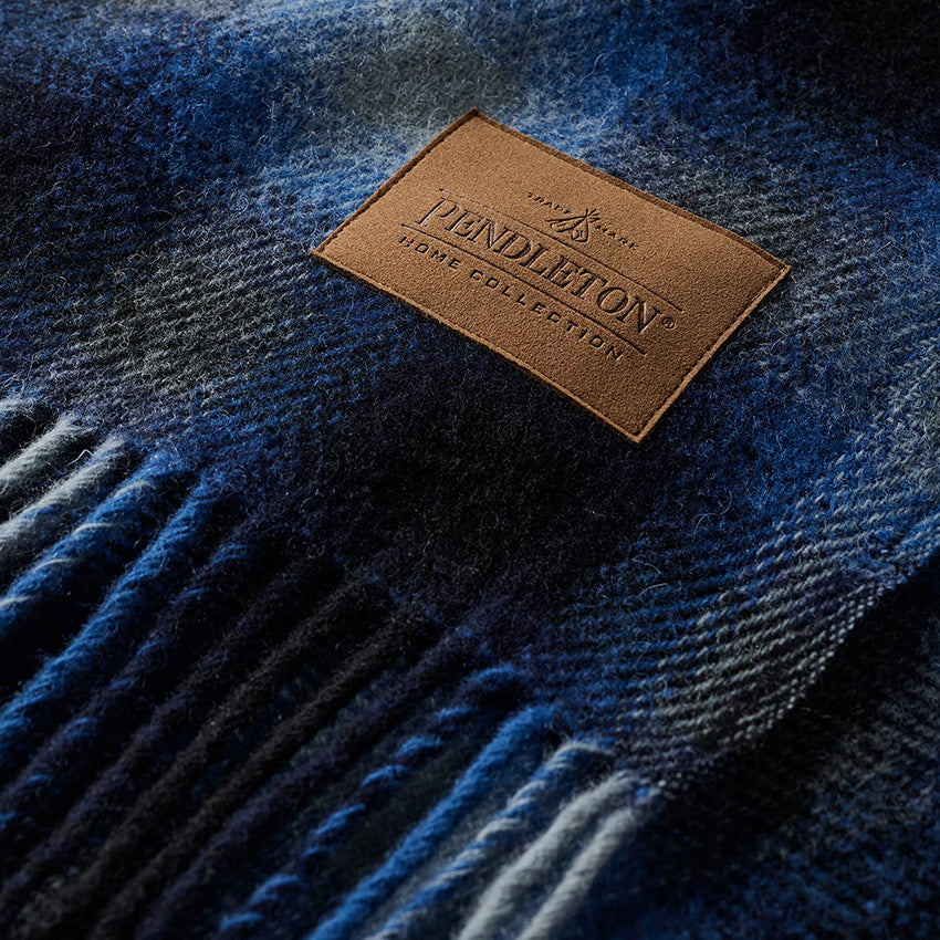 Pendleton | Motor Robe Throw with Leather Carrier - Midnight Ombre