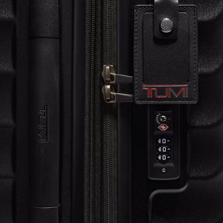 Tumi | 19 Degree International Expandable 4 Wheeled
