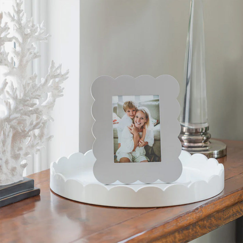 Addison Ross | Round Scalloped Tray