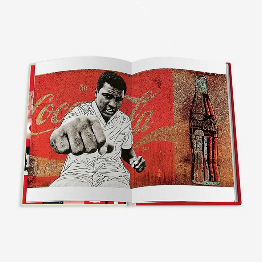 Assouline | Kiss the Past Hello: 100 Ans de la Bouteille Coca-Cola