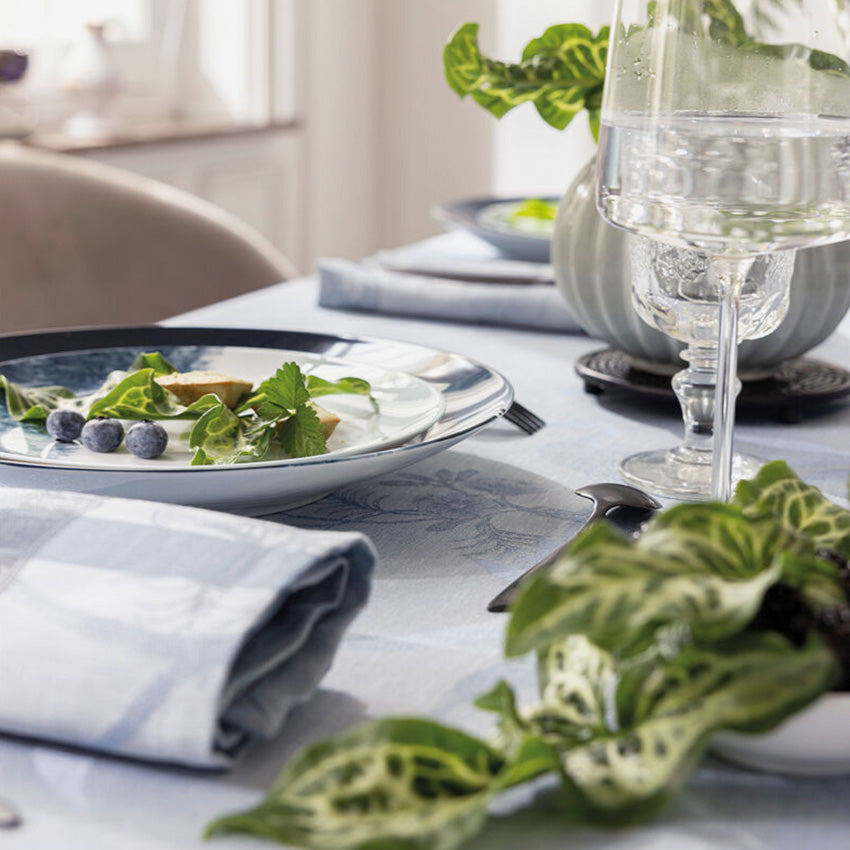 Le Jacquard Français | À L'Orangerie Tablecloth