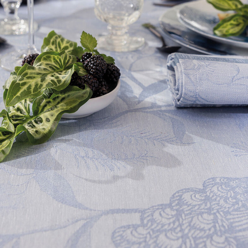 Le Jacquard Français | À L'Orangerie Tablecloth