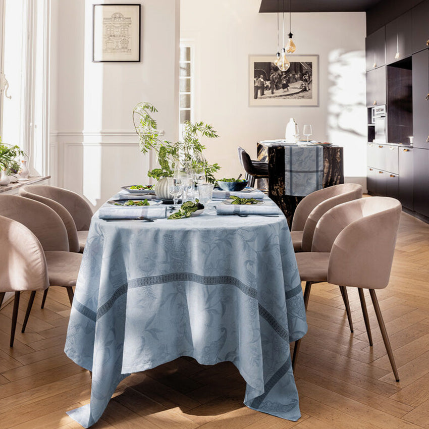 Le Jacquard Français | À L'Orangerie Tablecloth
