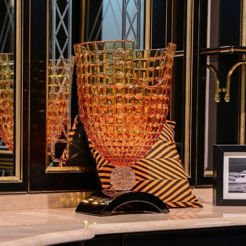 Mario Cioni | Luxe' Vase en ambre avec base noire