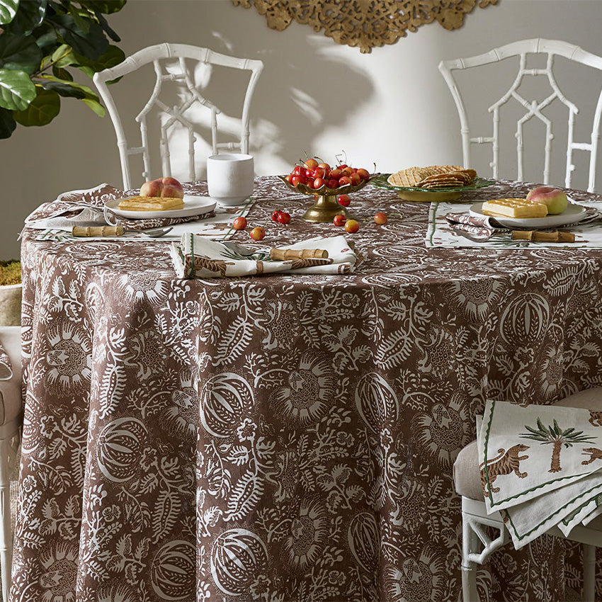 Matouk | MSC042 Granada Oblong Tablecloth