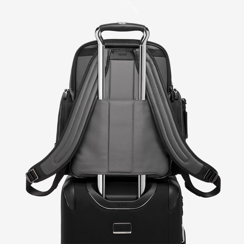 Tumi | Larson Arrive Backpack - Titanium Grey