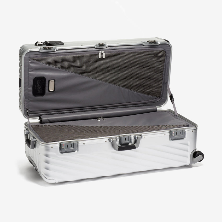 Tumi | 19 Degree Aluminum Luggage