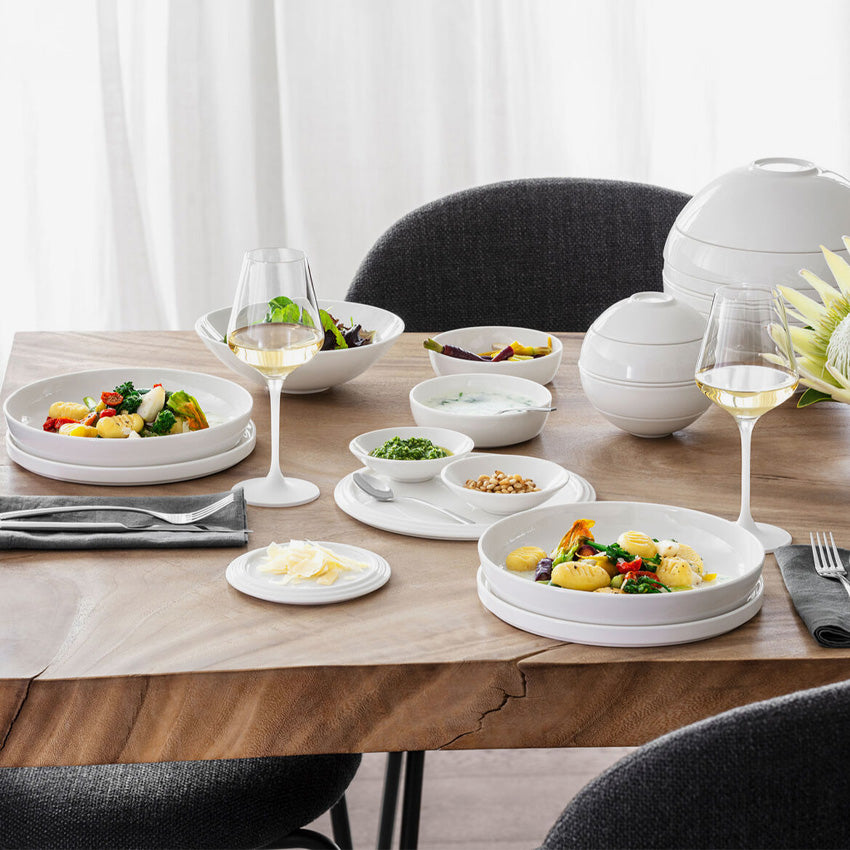 Villeroy & Boch | Iconic La Boule Dinnerware Plate Set