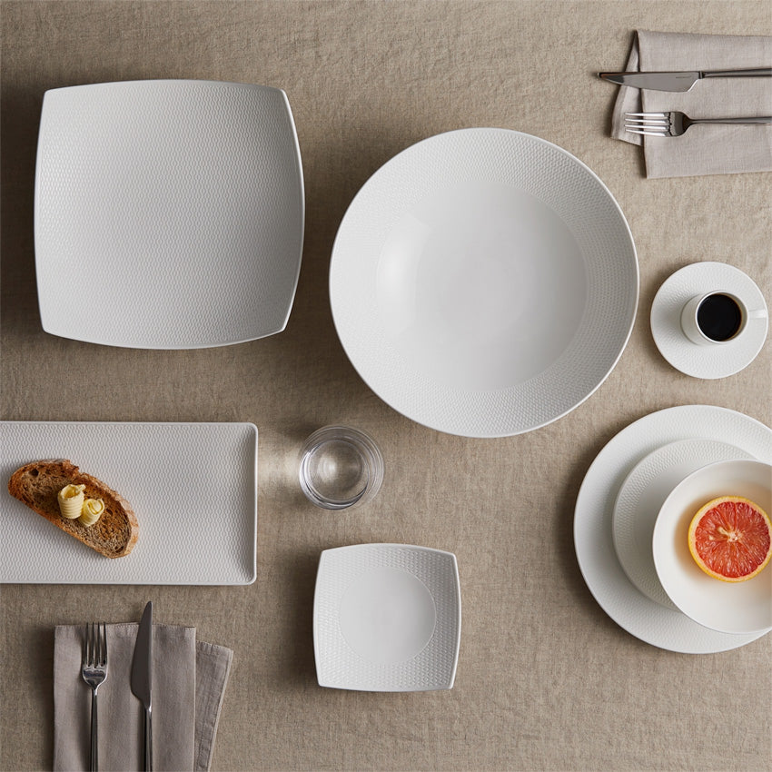 Wedgwood | Gio Bols sculpturaux 10" (en anglais)