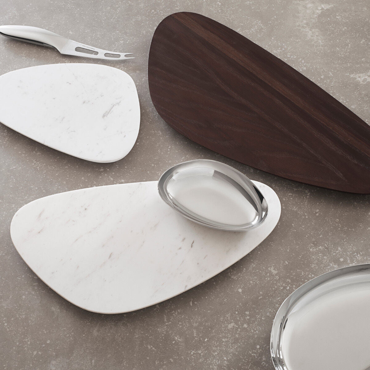 Maison Lipari GEORG JENSEN Sky Serving Board Large Oak H: 2 cm W: 45 cm D: 20.5 cm  GEORG JENSEN.