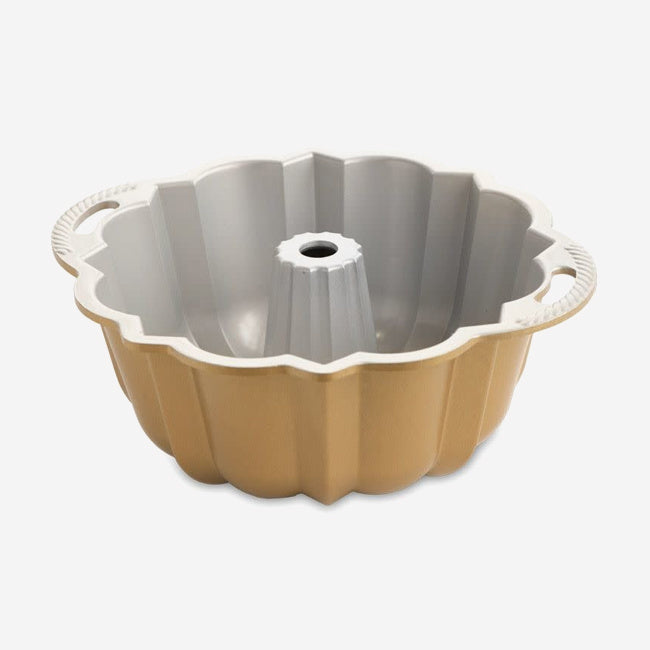 Maison Lipari Anniversary 15-cup Bundt Cake Pan  NORDICWARE.