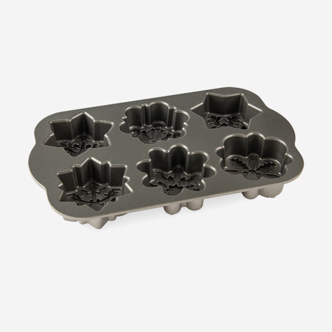 Maison Lipari Snowflake Cakelet Pan  NORDICWARE.