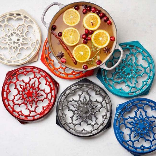 Maison Lipari Deluxe Round Trivet  LE CREUSET.