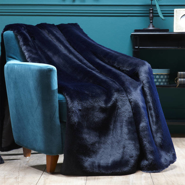 Maison Lipari Faux Fur Throw Navy - Blue  EVELYNE PRELONGE.