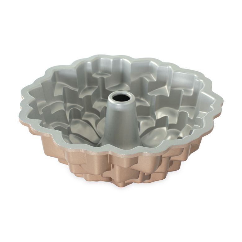 Nordicware | 10-Cup Blossom Bundt Cake Pan