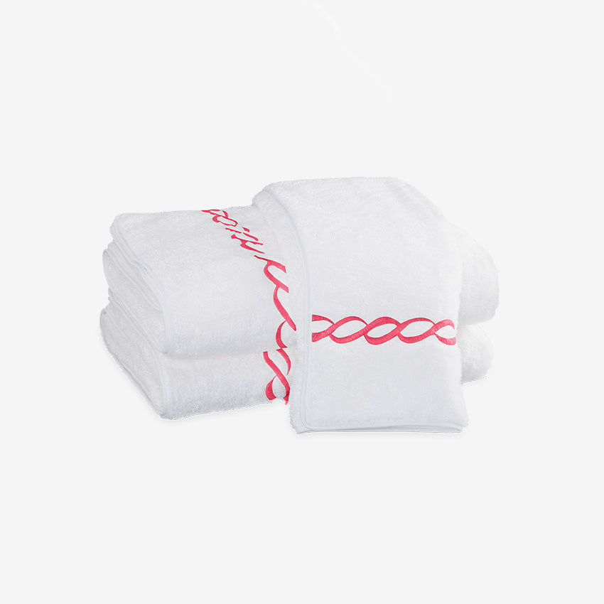 Matouk | Classic Chain Hand Towel