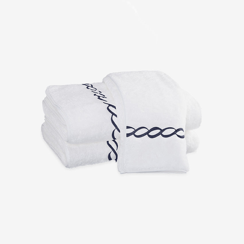 Matouk | Classic Chain Hand Towel