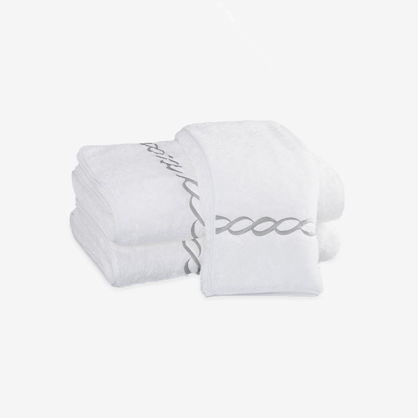 Matouk | S100 Classic Chain Guest Towel