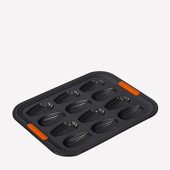 Maison Lipari Madeleine Pan  LE CREUSET.