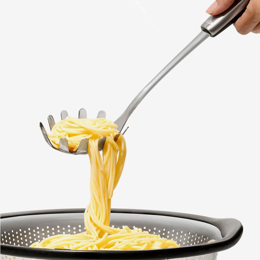 Oxo | Serveur à spaghetti en acier inoxydable